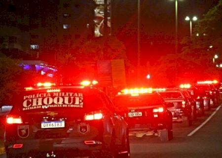 Novo toque de recolher inicia com fechamento de bares e dispersão de pessoas na Capital