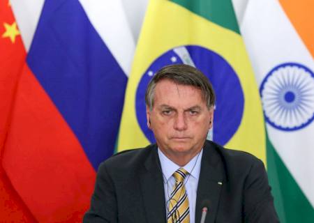 Bolsonaro defende mais parcerias do Brasil com Eurásia em evento