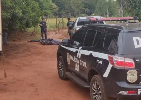 Defron apreende mais de 800 kg de maconha em propriedade rural e prende 4 pessoas