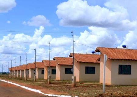 Marcia Lobo quer programa habitacional para reduzir déficit habitacional