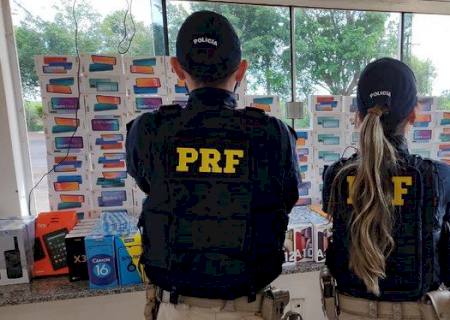 PRF apreende celulares sem documentação fiscal em Paranaíba