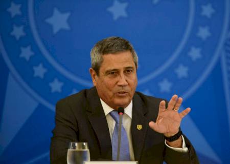 Ministro nega existência de leitos ociosos em hospitais militares