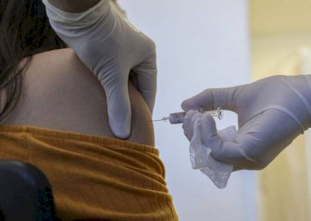 Brasil registra 37,9 mil novos casos de covid-19 e mais 1,4 mil mortes