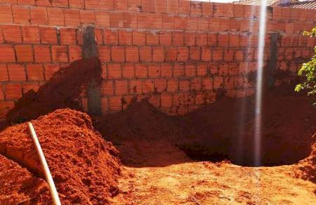 Marido é acusado de matar esposa e enterrar corpo em fossa em MS