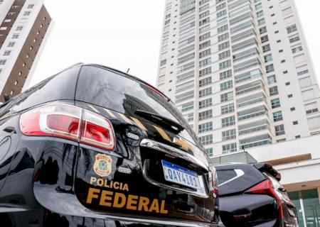 PF faz operação contra desvio de dinheiro em praça centenária de Corumbá
