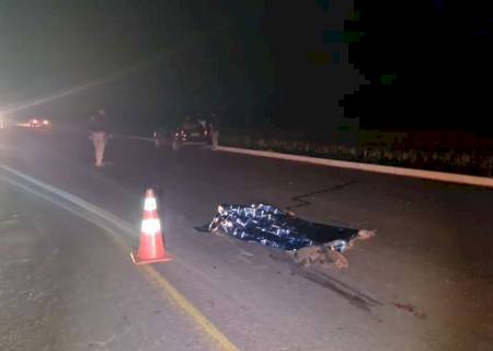 Ciclista morre após ser atropelado na BR-376 por veículo e condutor foge