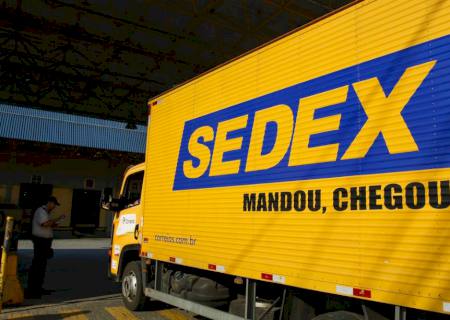 Câmara aprova projeto que permite privatização dos Correios