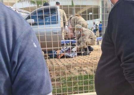 Traficante saca arma para policiais e leva tiros de fuzil na fronteira