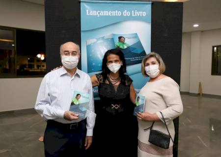 Livro ''História de Vida de Maria, Vencendo Barreiras'' é lançado em Nova Andradina