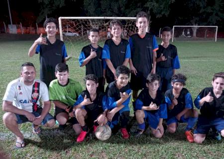Professor em Anaurilândia busca parcerias para abrir escolinha de futebol Recanto da Bola