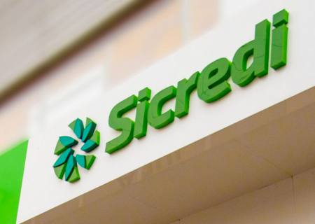 Sicredi Centro-Sul MS atinge a marca histórica de 100 mil associados