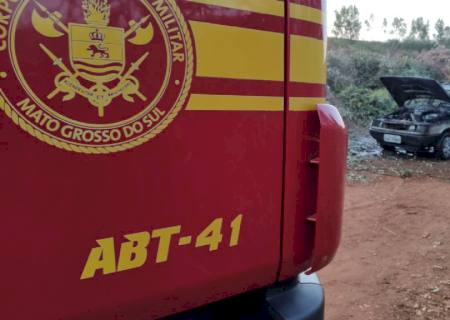 Incêndio em veículo mobiliza Corpo de Bombeiros Militar em Nova Andradina