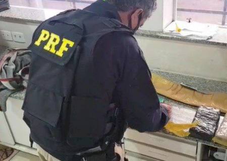 Bolivianas são detidas com cinta de drogas presa ao corpo em MS