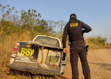 Vídeo: DOF apreende Saveiro com mais de meia tonelada de drogas