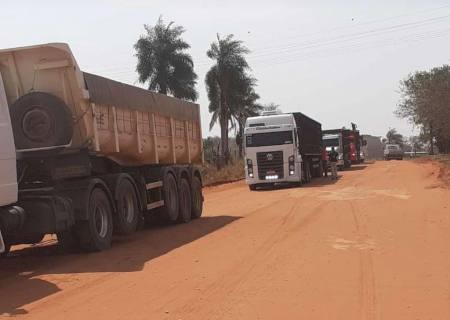 Incêndio na zona rural de Batayporã causa transtorno aos motoristas na MS-134