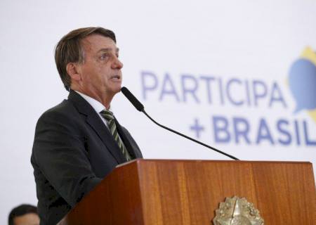 Bolsonaro edita medida provisória limitando redes de remover conteúdo