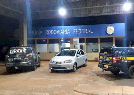 Ação conjunta prende três assaltantes que esfaquearam uma pessoa e roubaram um carro na Capital