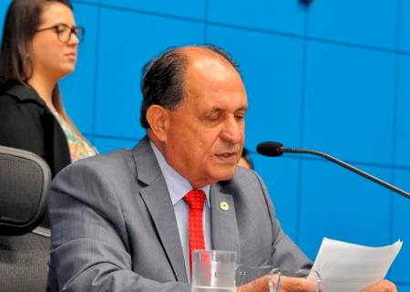 Zé Teixeira intercede por mais investimentos no setor da saúde de Caarapó