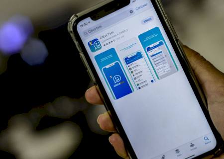 Caixa oferece crédito de R$ 300 a R$ 1 mil pelo celular