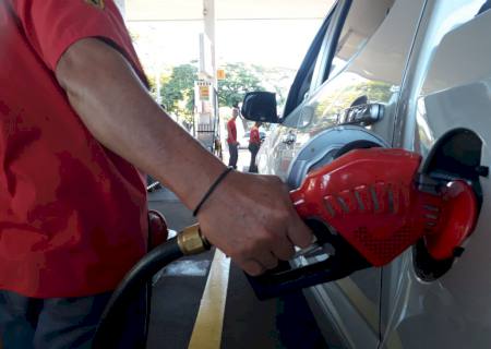 Petrobras anuncia alta de R$ 0,25 no preço do diesel