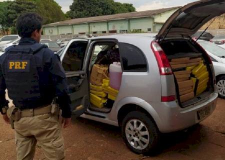 PRF apreende veículo com 708 kg de maconha em Caarapó
