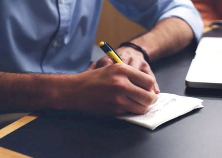 Estresse profissional é responsável por crescimento de males psíquicos, aponta estudos