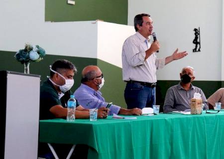 Semagro debate produção de amendoim em Santa Rita do Pardo e Bataguassu