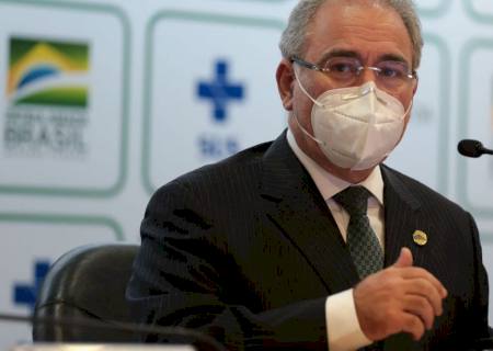 Covid-19: pessoas com mais de 18 anos serão vacinadas até dezembro