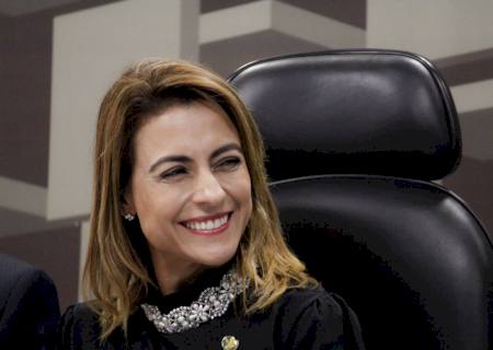 Soraya Thronicke garante pagamento de R$ 6 milhões para a saúde de mais 13 cidades