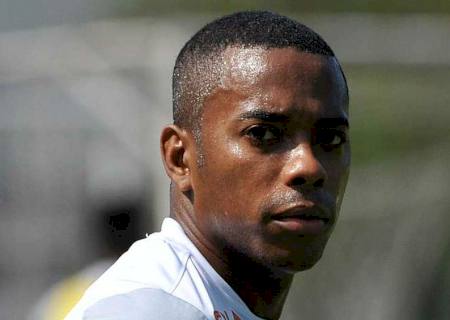 Robinho é condenado em última instância a nove anos de prisão por estupro na Itália