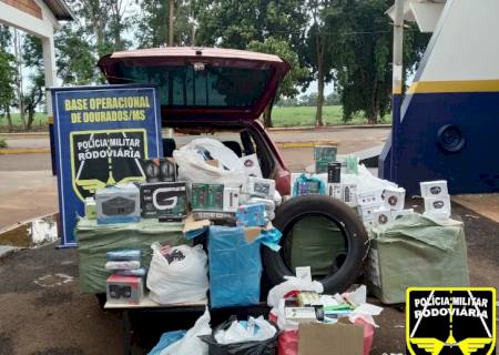 PMR de Dourados apreende carro com carga de contrabando e descaminho