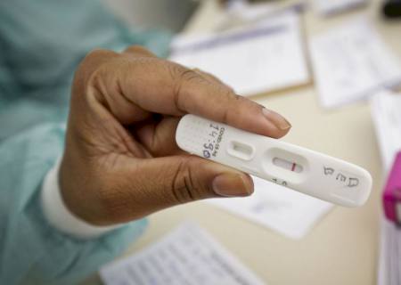 Anvisa aprova uso e comercialização de autoteste para covid-19