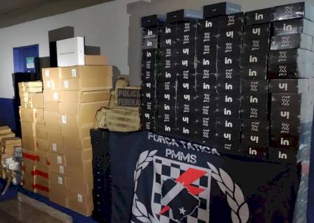 Força Tática de Naviraí apreende veículo carregado com mercadoria contrabandeada