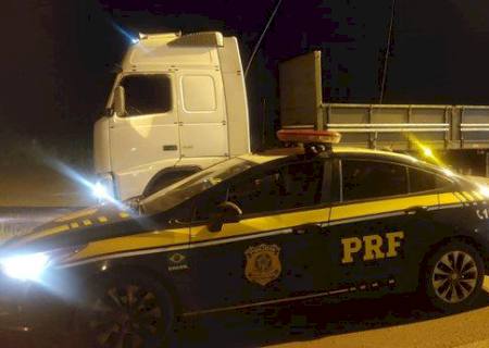 Caminhoneiro é libertado de cativeiro após PRF recuperar caminhão em Ponta Porã