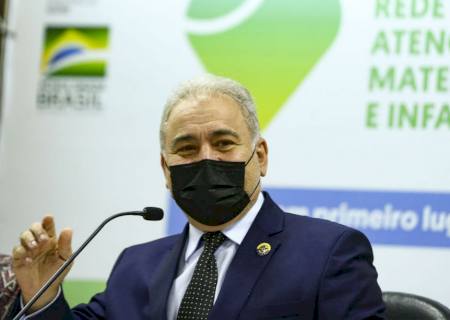 Ministro da Saúde debate nos EUA ações para conter a pandemia