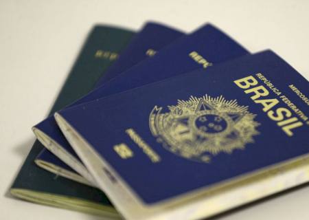 Brasil permitirá acesso de ucranianos a passaporte humanitário