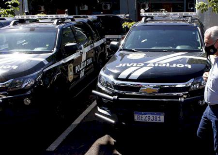 Governador entrega novas viaturas e fuzis para as forças de segurança de MS
