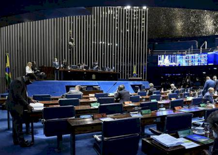 Senado discute dois projetos para reduzir preços dos combustíveis