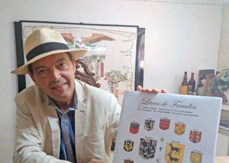 Livro conta a história de famílias que contribuíram para a formação de MS