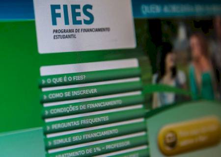 MEC prorroga até amanhã prazo de inscrição no Fies