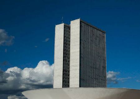 Câmara aprova projeto que torna crime a violência institucional