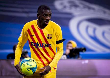 Dembélé aguarda nova oferta de renovação com Barcelona