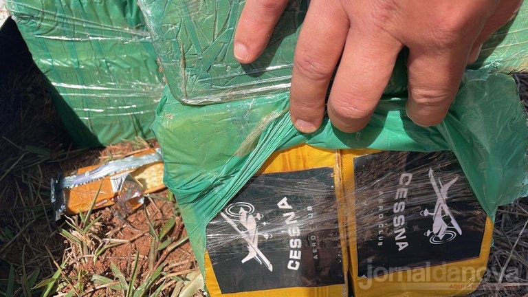 Polícia Federal combate tráfico de armas e drogas na fronteira com o Paraguai