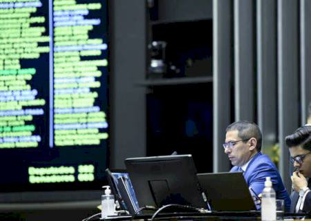 Novas regras: Prazo para registrar federações partidárias termina em maio