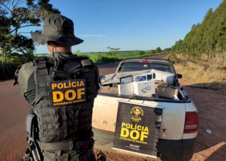 DOF apreende carro com quase R$ 1,2 milhão em produtos de contrabando e descaminho