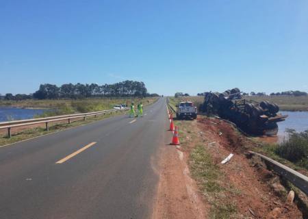 Polícia Ambiental autua empresa em R$ 100 mil por derramamento de óleo diesel contaminando águas de represa