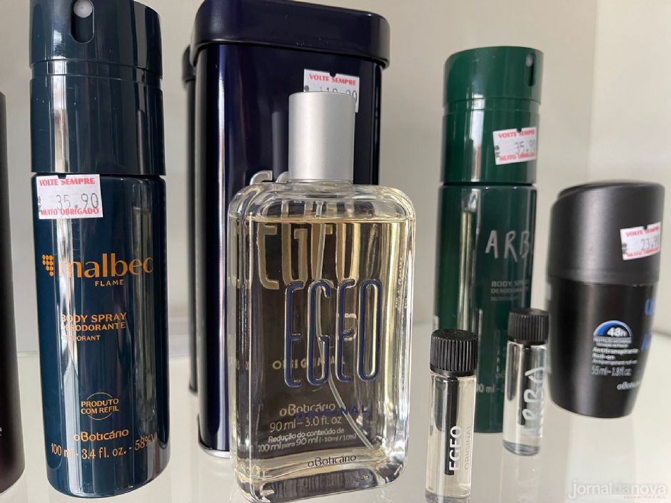 Carinho em forma de presente: Espaço Beleza Perfumaria, Cosméticos e Presentes tem opções para todos os bolsos