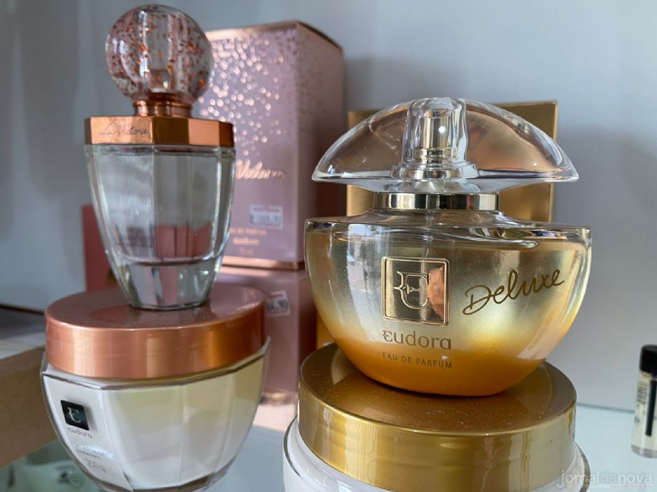 Carinho em forma de presente: Espaço Beleza Perfumaria, Cosméticos e Presentes tem opções para todos os bolsos