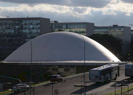 Senado aprova projeto que protege advogados em operações policiais