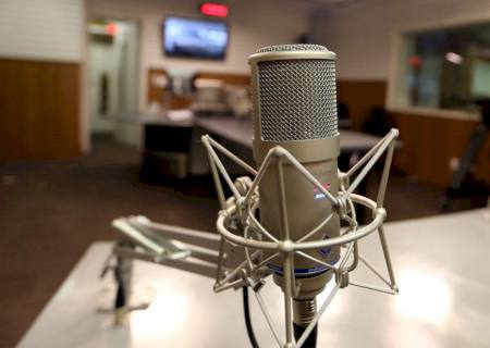 Senado regulamenta identidade profissional de radialista